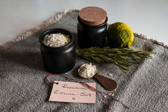 Geschenke aus der Küche: Rosmarin-Zitronen-Salz
