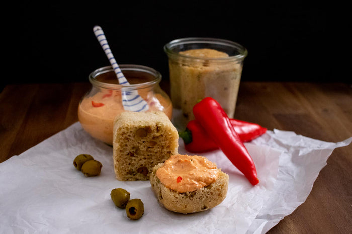Schneller Genuss für Grillabende: Paprika-Feta-Dip