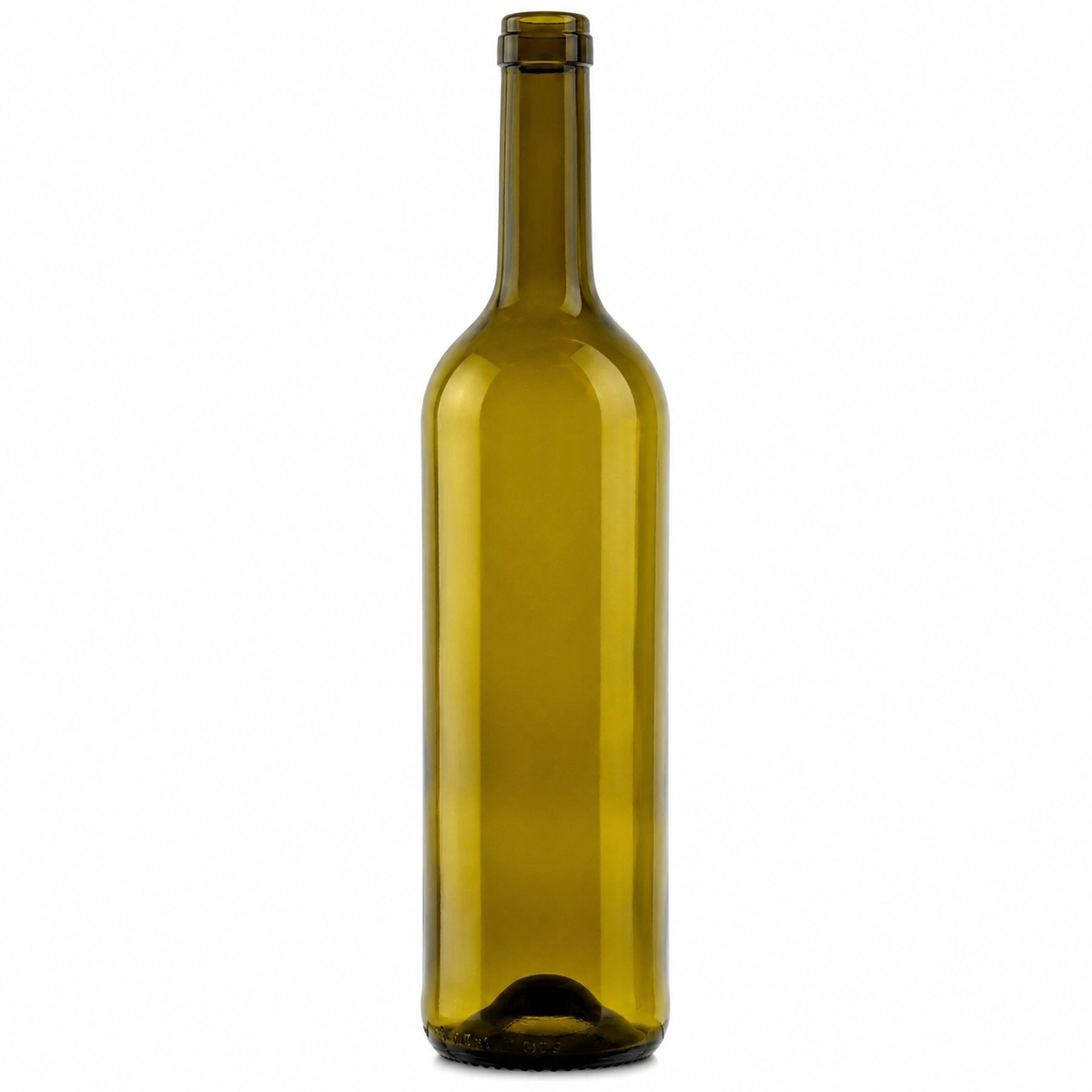 Olivegrüne, schlanke Weinflasche aus Glas mit langem Hals und Schraubmündung auf weißem Hintergrund.