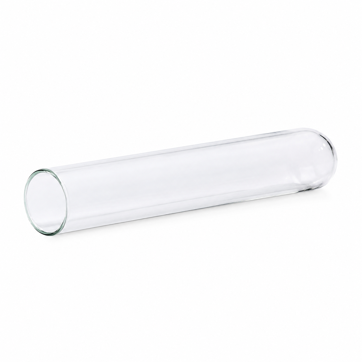 Reagenzglas aus klarem Glas mit zylindrischer Form, offener Mündung und geschlossenem, abgerundetem Boden, seitlich liegend dargestellt.