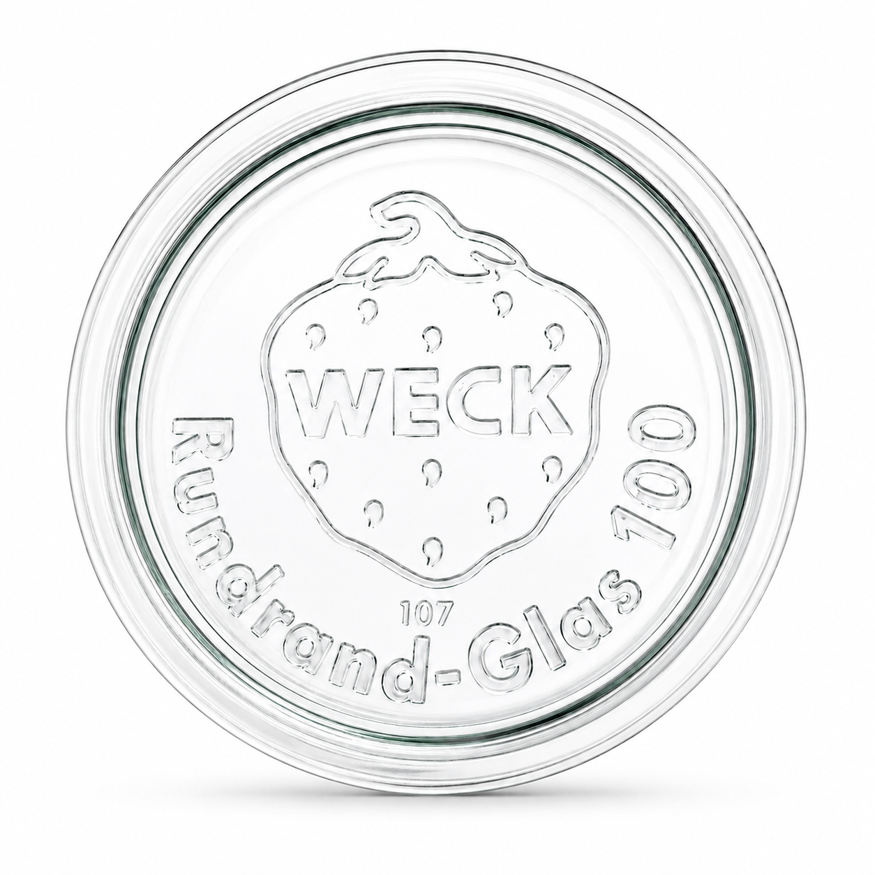 Aufrecht stehender WECK-Glasdeckel RR100 aus klarem Glas mit geprägtem Erdbeerlogo, WECK-Schriftzug und Rundrand-Glas-100-Prägung.