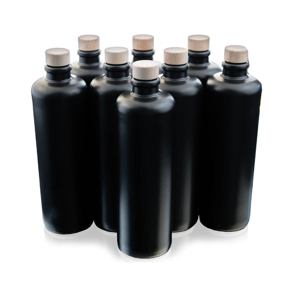 Schwarze Ton Krüge