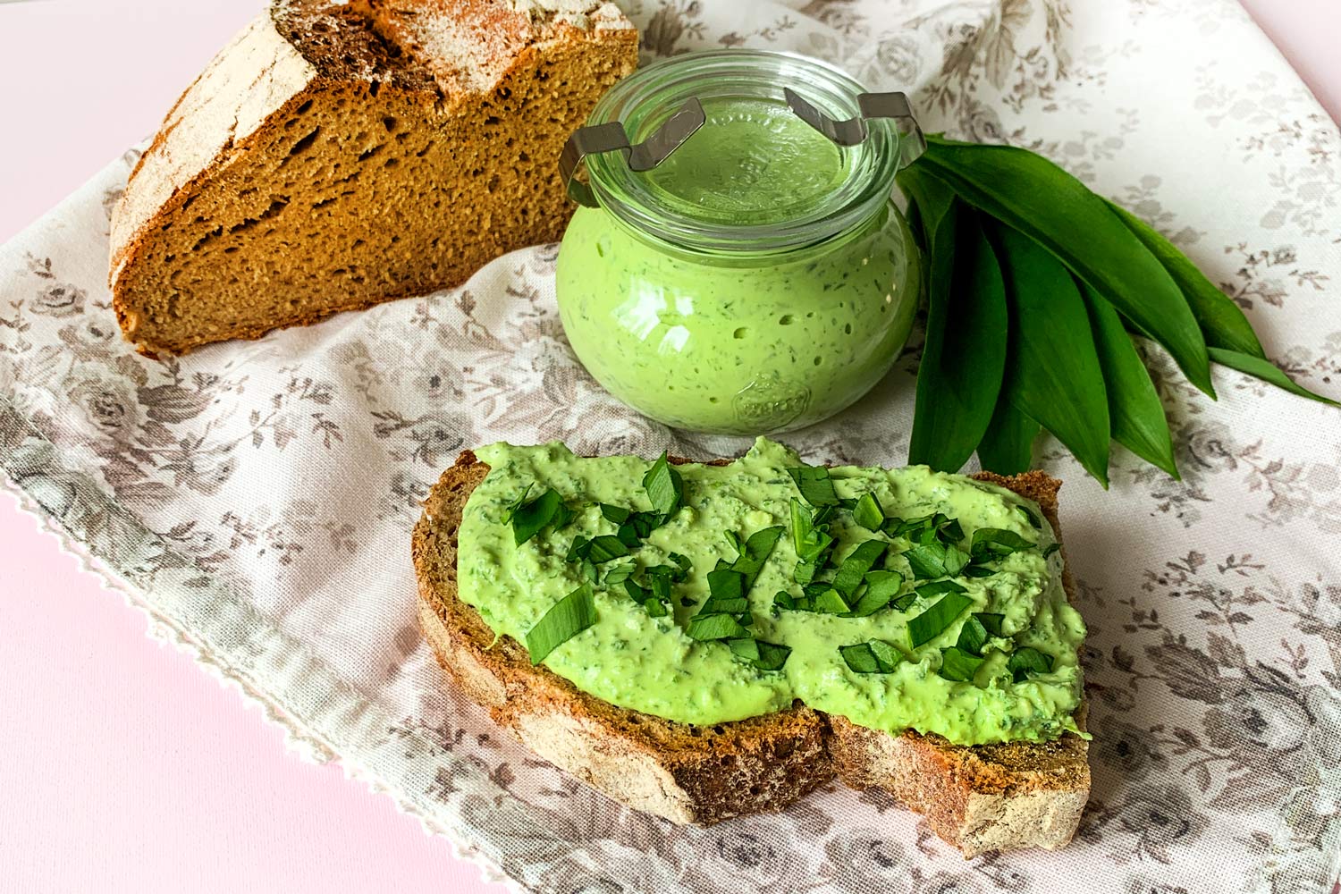 Rezept für Bärlauch Feta Dip